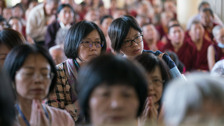 法話会最終日に参加した1,300人以上の台湾人仏教徒たち。2017年10月6日、インド、ヒマーチャル・プラデーシュ州ダラムサラ（撮影：テンジン・チュンジョル / 法王庁）