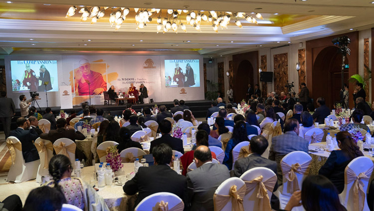 インド・リーダーシップ・カウンシルの講演会場となったマウリヤ・シェラトンのコンベンションホールの光景。2018年12月10日、インド、ニューデリー（撮影：テンジン・チュンジョル / 法王庁）