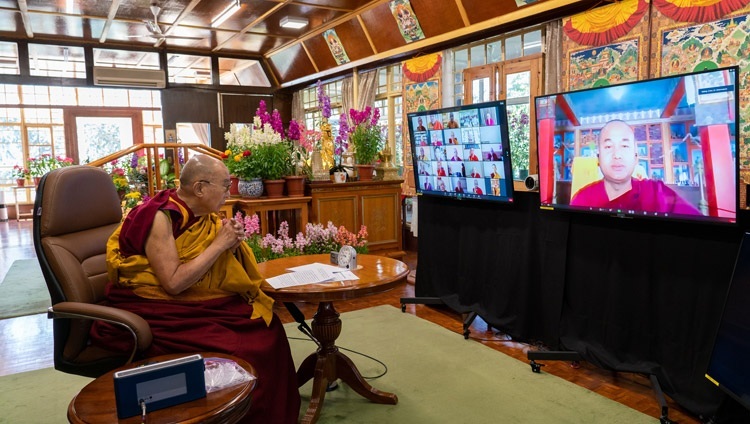 三学の実践修行についての国際仏教徒会議で、開会の言葉を述べるインドの国際仏教連盟事務局長のダンマピヤ博士。2021年3月5日（撮影：テンジン・ジャンペル / 法王庁）