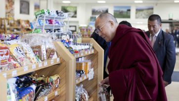 サービスエリアでご休憩