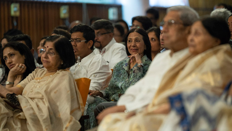 ダライ・ラマ法王のお話に耳を傾ける1,500人の聴衆。2018年4月24日、インド、ニューデリー（撮影：テンジン・チュンジョル / 法王庁）