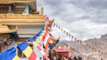トンミ・サンボータを称える祝賀会とチョグラムサルでチベット人に向けてのご講演