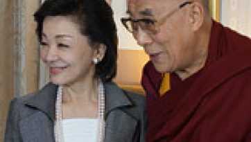 櫻井よしこ氏のダライ・ラマ法王へのインタビューに続き、静岡講演