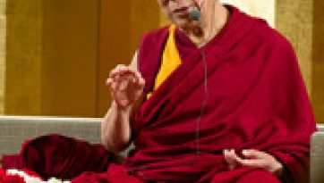 ダライ・ラマ法王、仏教科学者としての日本人僧侶の育成をご提案