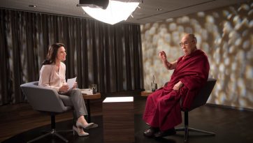 世界的危機における対話と団結についてご講演