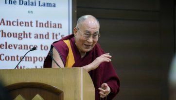 ヴィヴェーカーナンダ国際財団で古代インド思想についてご講演