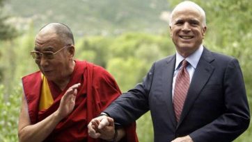 ダライ・ラマ法王、マケイン上院議員の死去に哀悼の意を表明