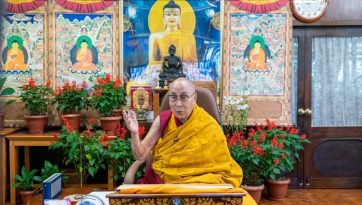 インドネシアの学生たちに向けた仏教概論