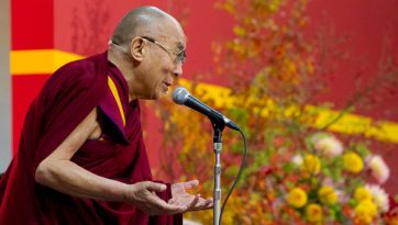 「世界を自由にするための方法 ～学生との対話～」