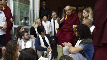 何故私たちは自ら問題を作り出してしまうのか